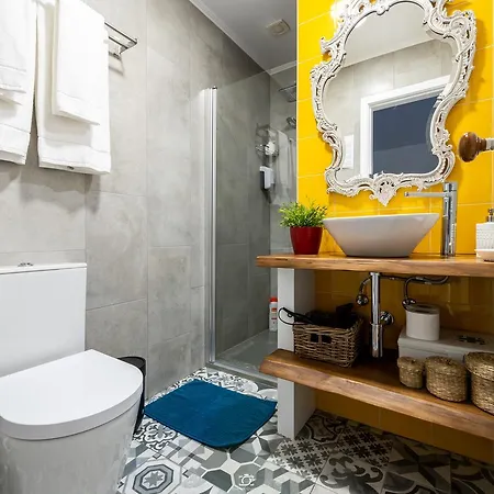 Merc Downtown's Place Apartmán *