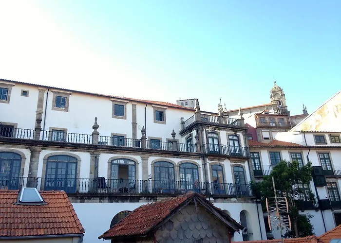 Merc Downtown's Place Apartment *