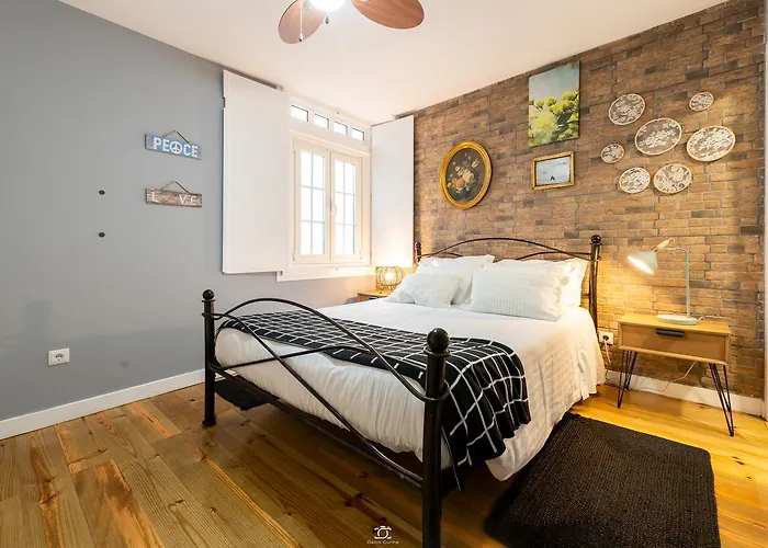 Merc Downtown's Place