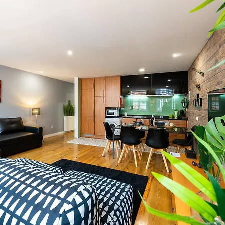 Merc Downtown's Place 포르투