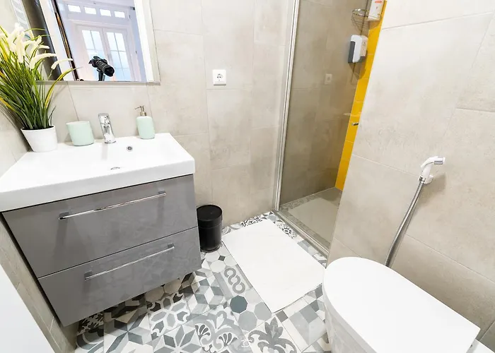 Merc Downtown's Place *